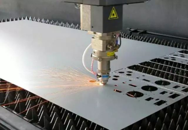 光纤激光切割机在不锈钢厨卫行业的应用